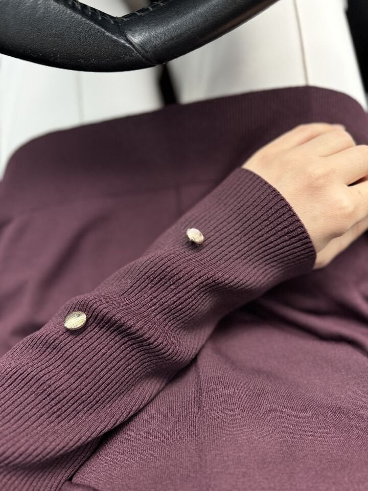 Kolları Düğme Kazak