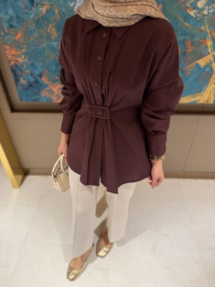 KEMER DETAYLI GÖMLEK