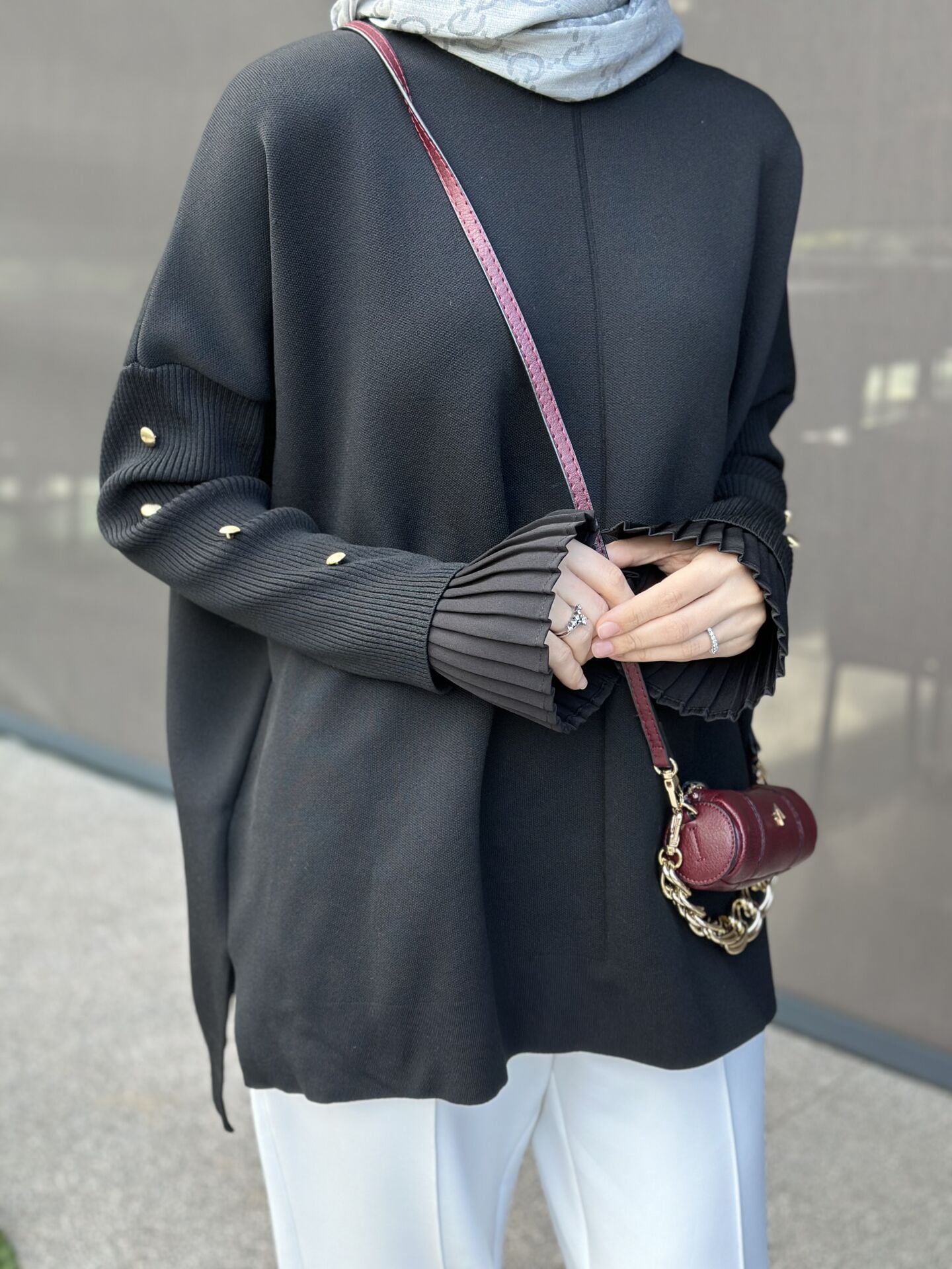 Kolları Düğme Detaylı kazak