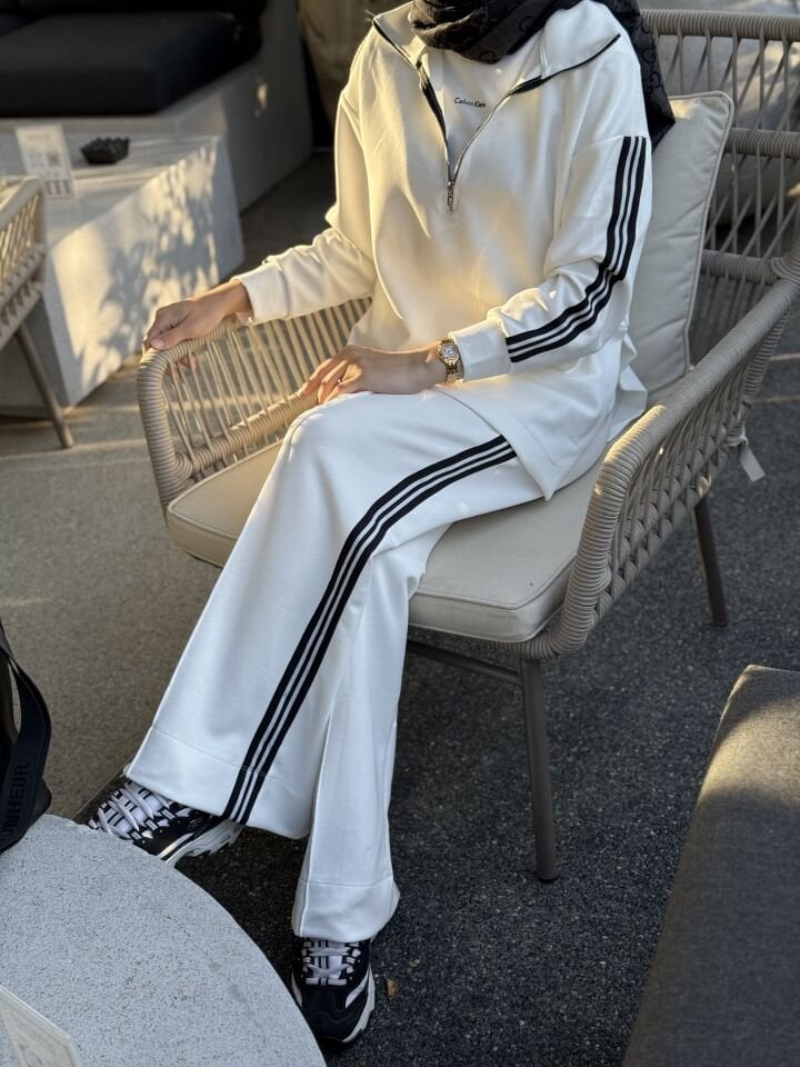 Şeritli Eşofman Takımı