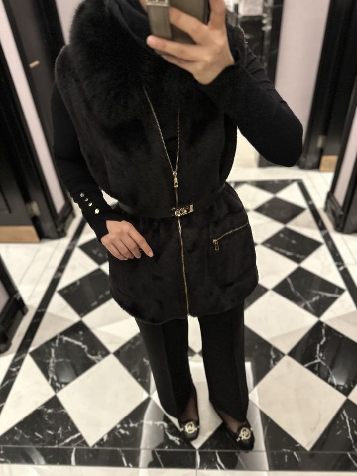 Angora Yakası Kürklü Yelek/ Siyah