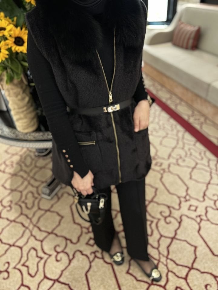 Angora Yakası Kürklü Yelek/ Siyah