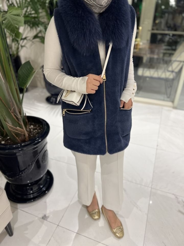 Yakası Kürklü Yelek