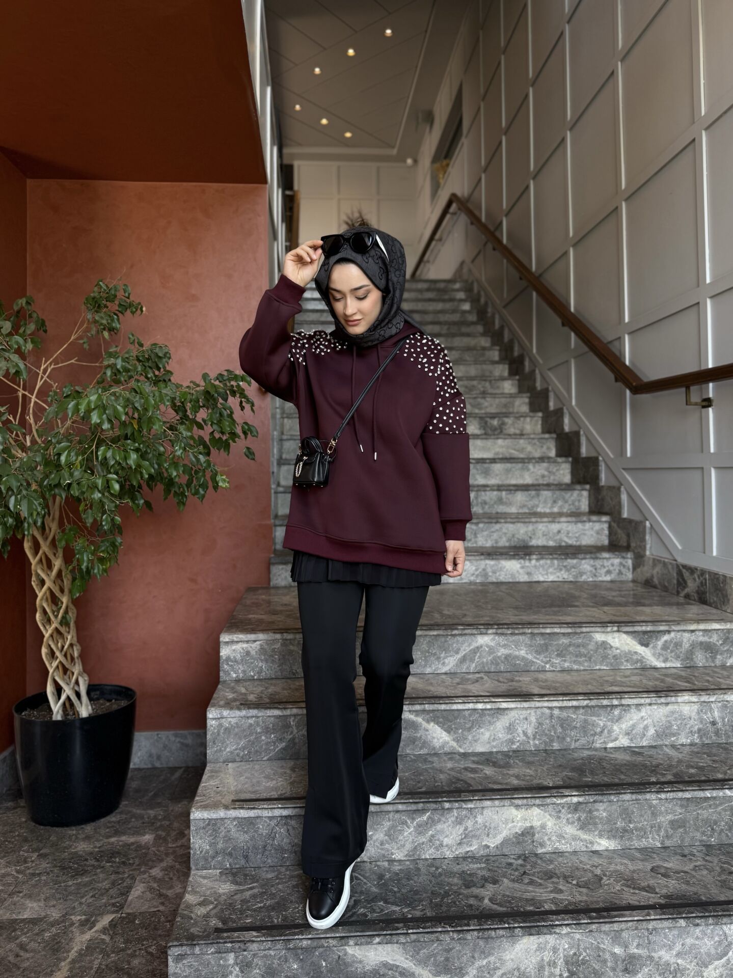 Taşlı Sweat